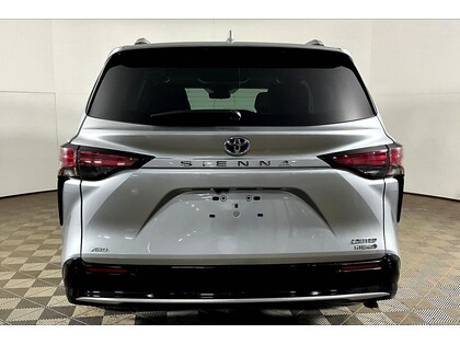 used 2024 Toyota Sienna car, priced at $59,998