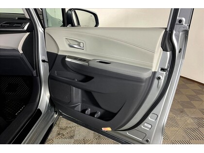 used 2024 Toyota Sienna car, priced at $59,998