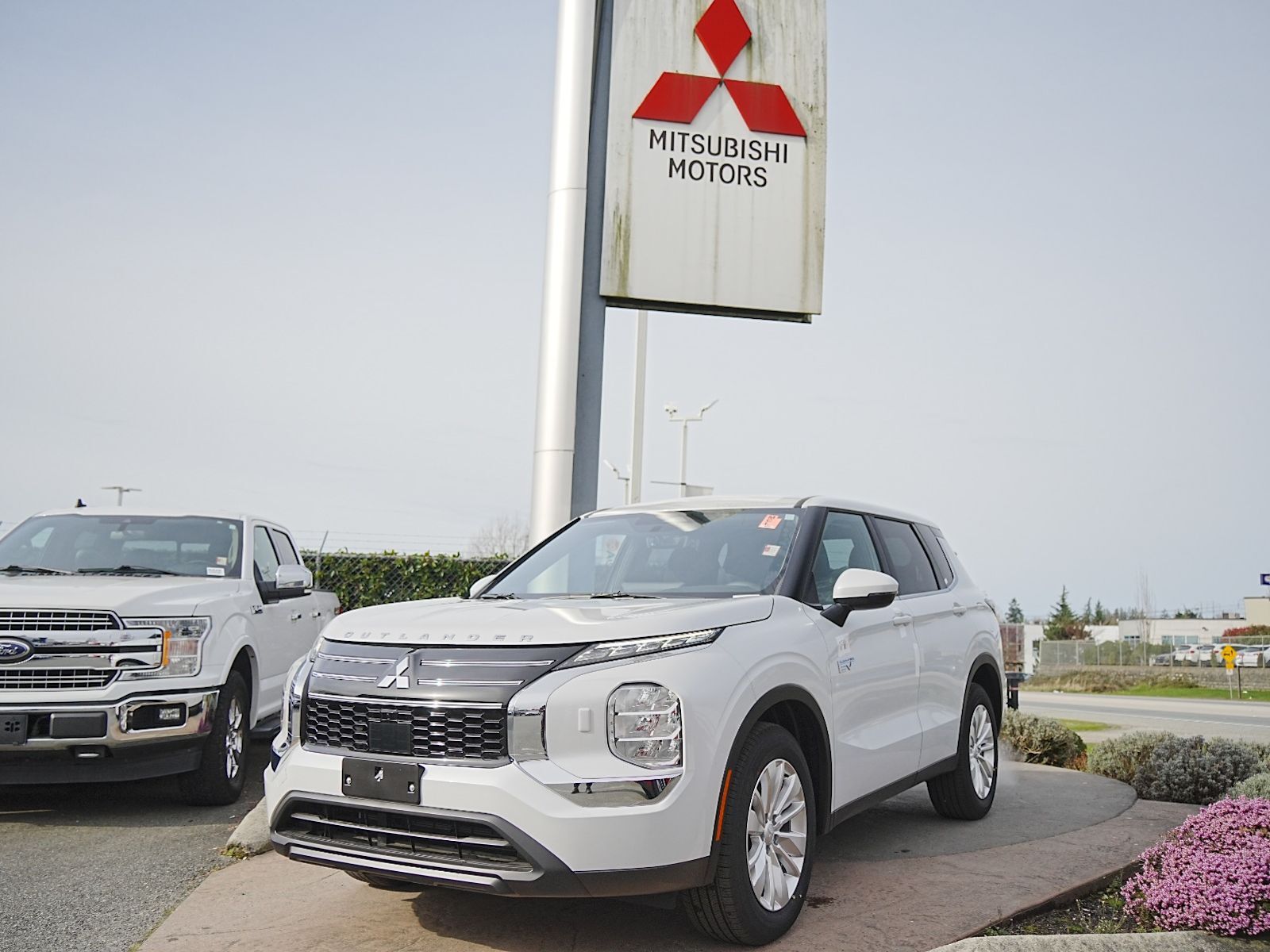 2026 Mitsubishi Outlander PHEV