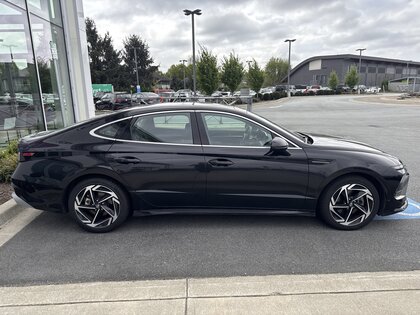used 2025 Hyundai Sonata car, priced at $32,995