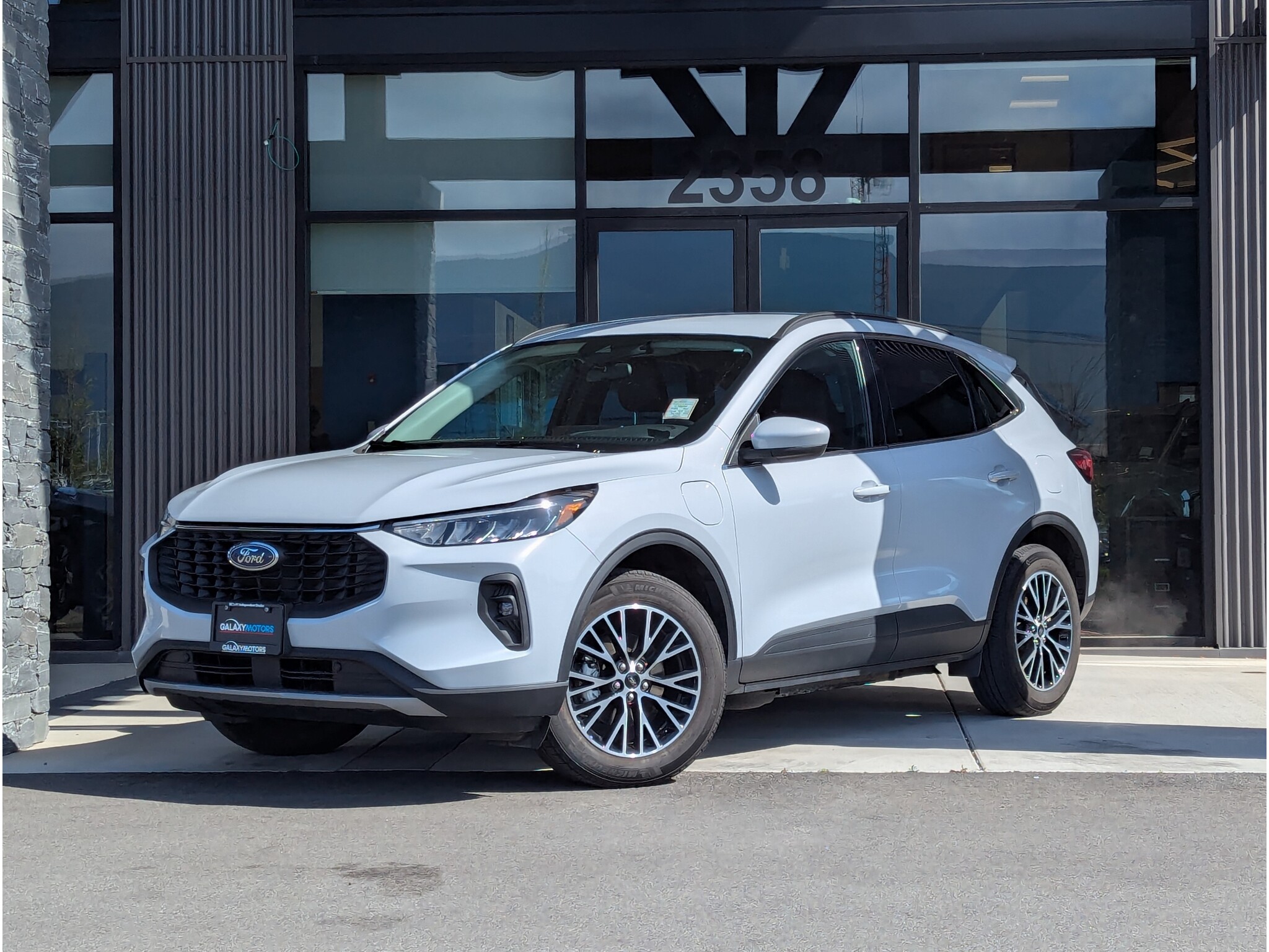 2025 Ford Escape Hybrid