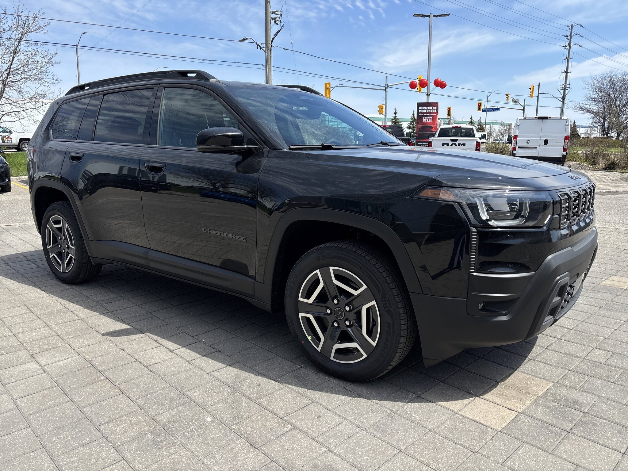 2026 Jeep Cherokee Hybrid Limited 4x4 SUV