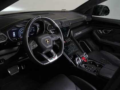 used 2021 Lamborghini Urus car