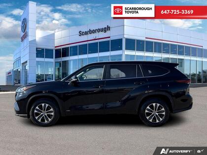 used 2025 Toyota Highlander car, priced at $52,745