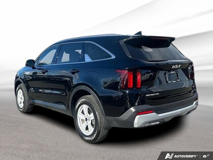 used 2025 Kia Sorento car, priced at $39,987