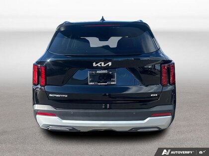 used 2025 Kia Sorento car, priced at $39,987