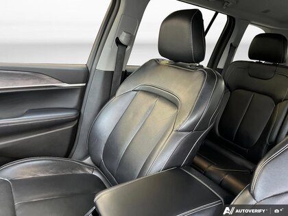 used 2022 Jeep Grand Cherokee car, priced at $29,975