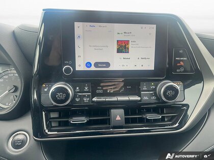 used 2024 Toyota Highlander car, priced at $49,999