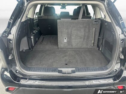 used 2024 Toyota Highlander car, priced at $49,999