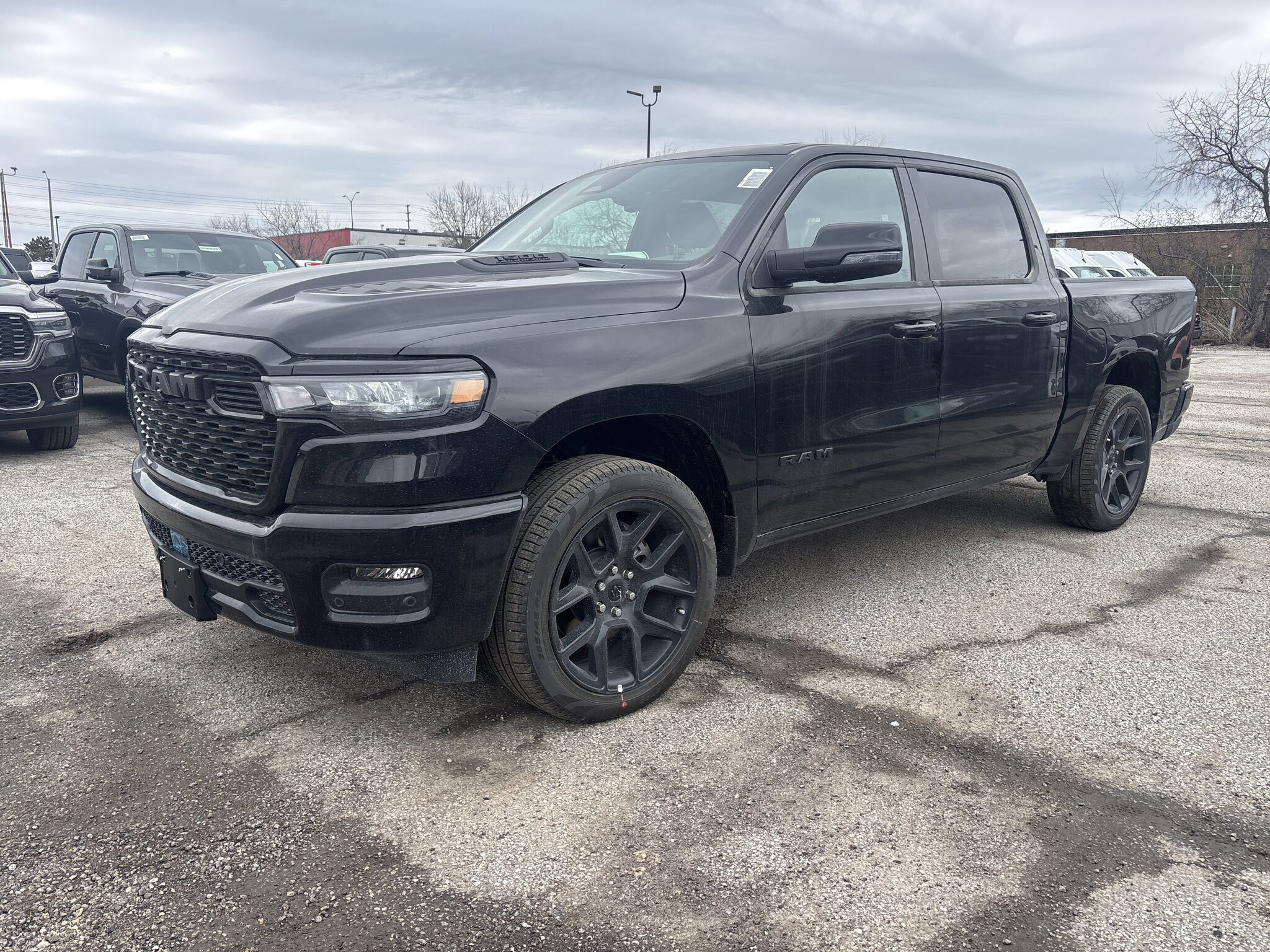 2026 RAM 1500 Sport 4x4 Crew Cab 5'7" Box Truck
