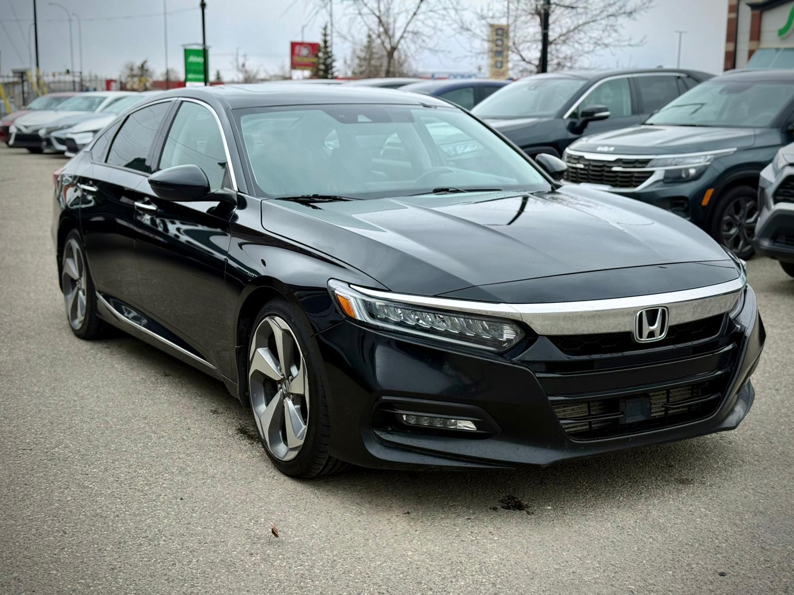 2019 Honda Accord Sedan — view 3