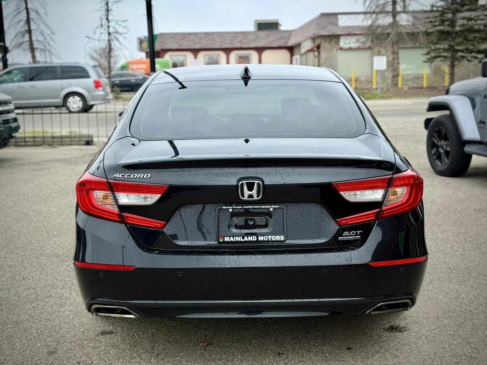 2019 Honda Accord Sedan — view 5