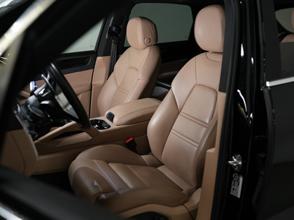 used 2022 Porsche Cayenne car, priced at $71,900