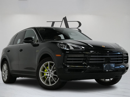 used 2022 Porsche Cayenne car, priced at $71,900