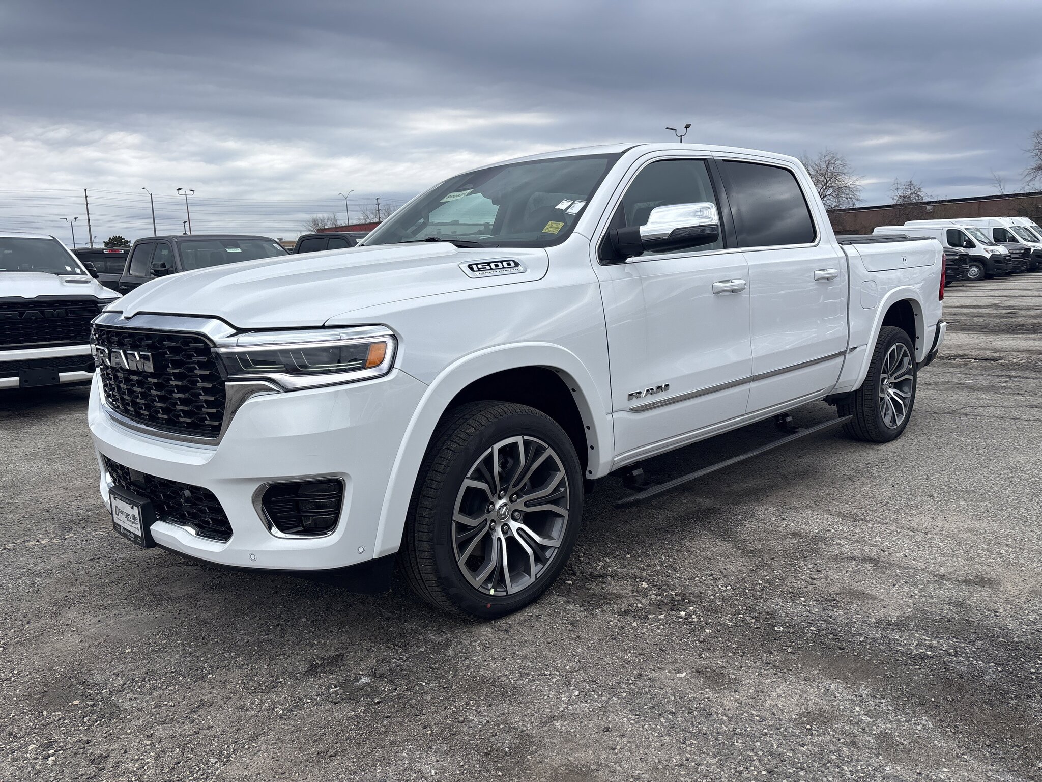 2026 RAM 1500 Tungsten 4x4 Crew Cab 5'7" Box Truck