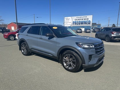 2025 Ford Explorer Active AWD