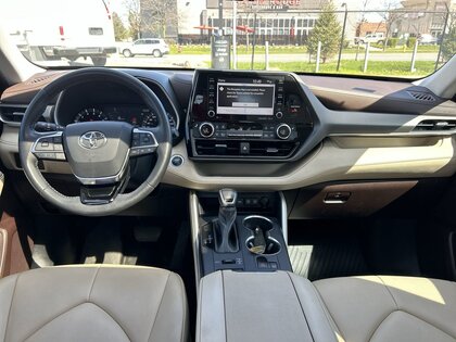 used 2021 Toyota Highlander car, priced at $37,777