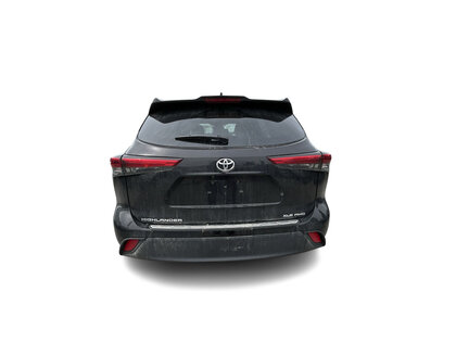 used 2021 Toyota Highlander car, priced at $37,777
