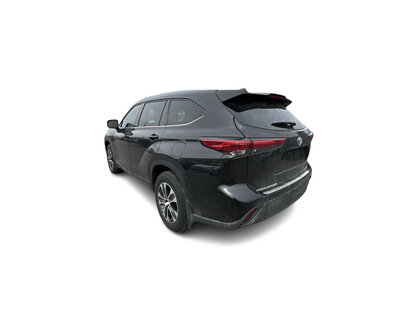 used 2021 Toyota Highlander car, priced at $37,777