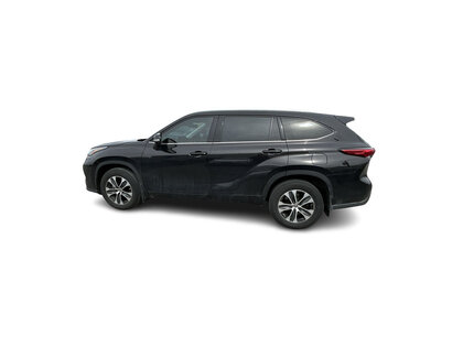 used 2021 Toyota Highlander car, priced at $37,777