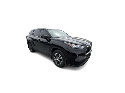 used 2021 Toyota Highlander car, priced at $37,777