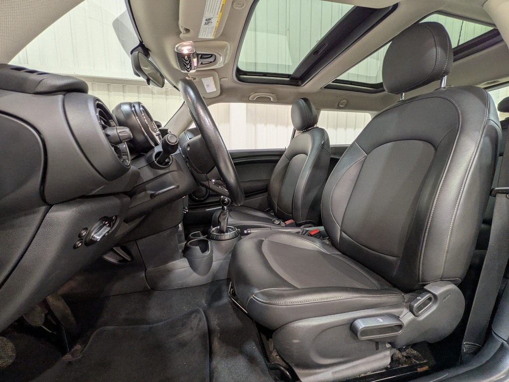 MINI Cooper Hardtop 2015