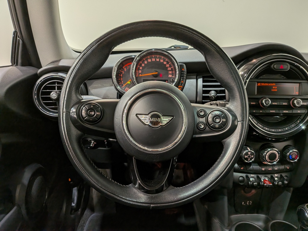 MINI Cooper Hardtop 2015