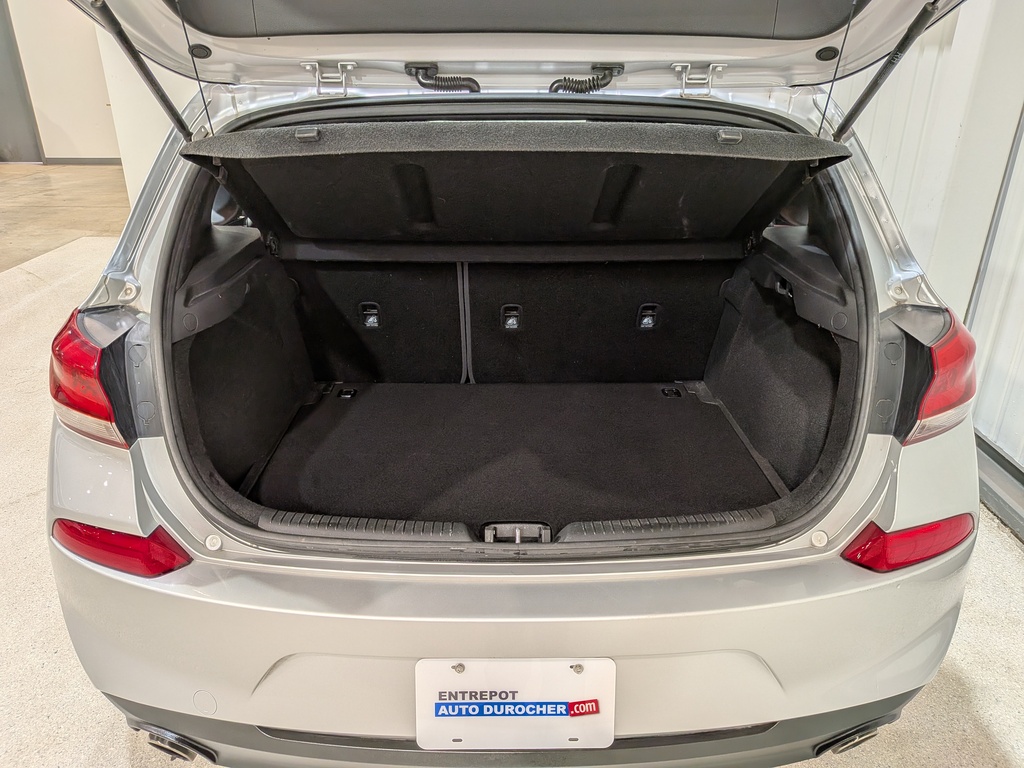 Hyundai Elantra GT 2018