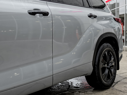 used 2024 Toyota Highlander car, priced at $49,995