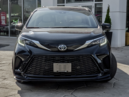 used 2024 Toyota Sienna car, priced at $60,995