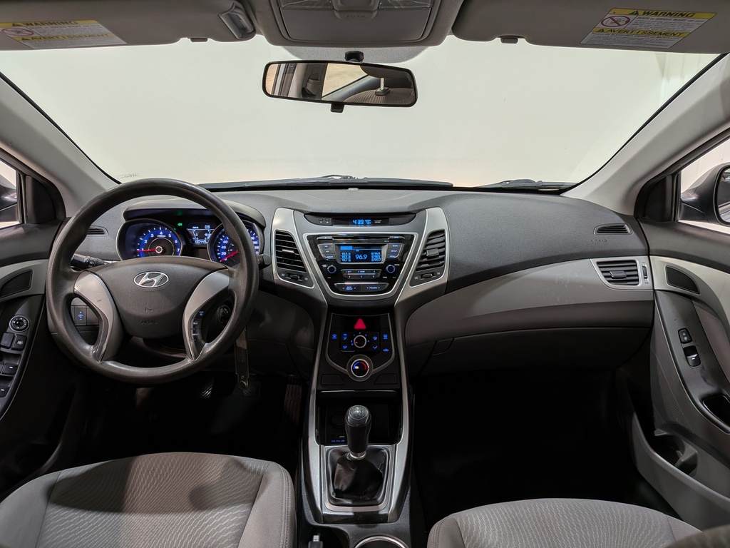 Hyundai Elantra 2016