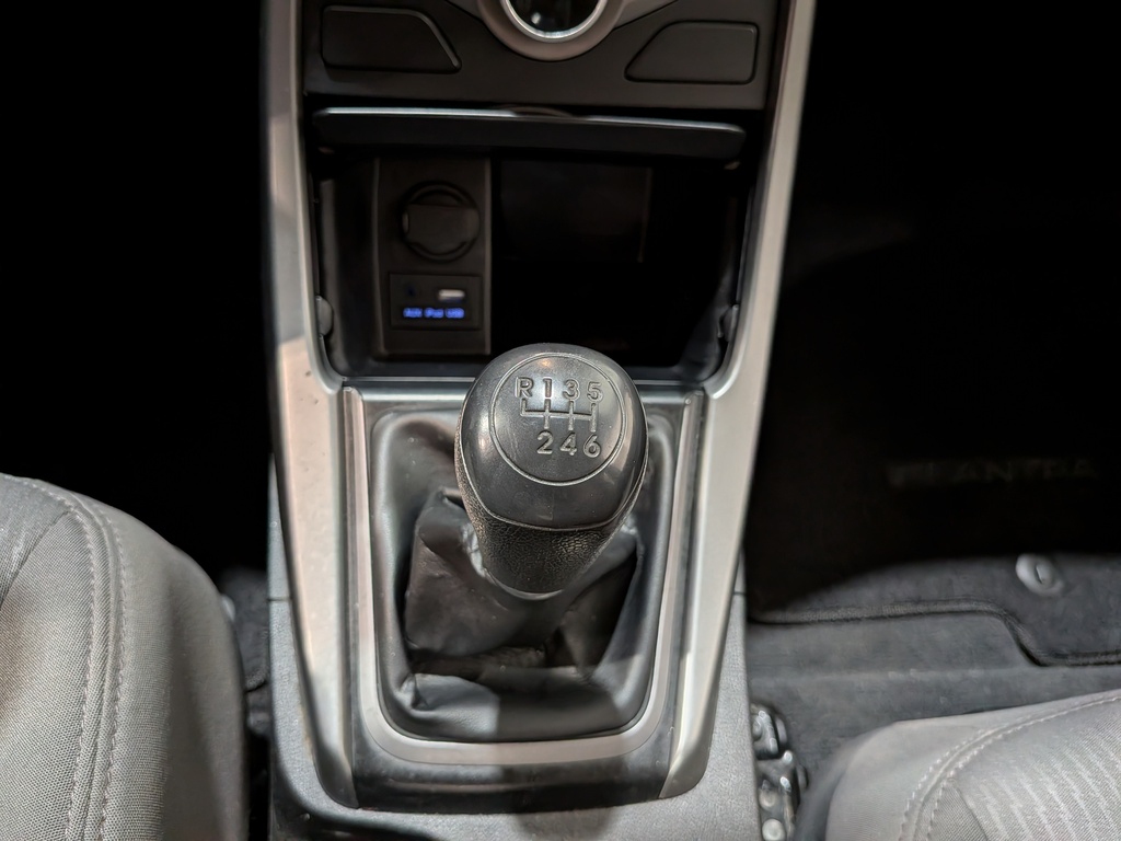 Hyundai Elantra 2016