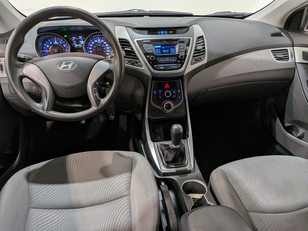 Hyundai Elantra 2016