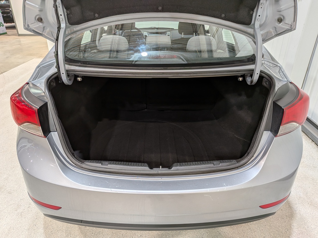 Hyundai Elantra 2016