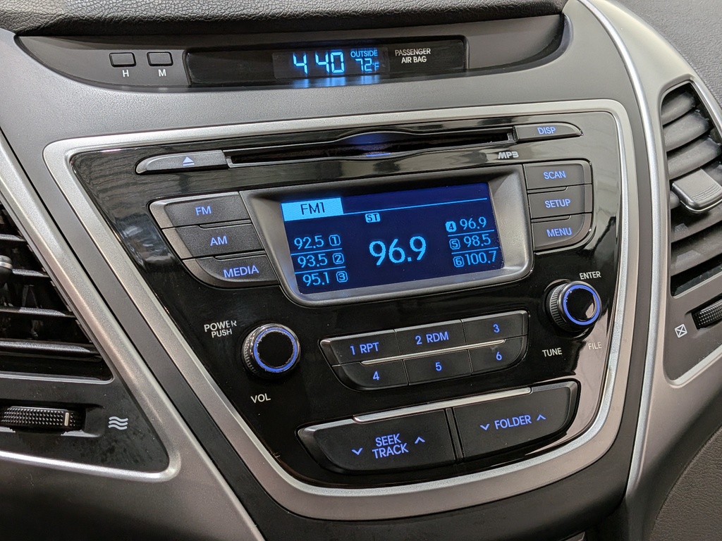 Hyundai Elantra 2016