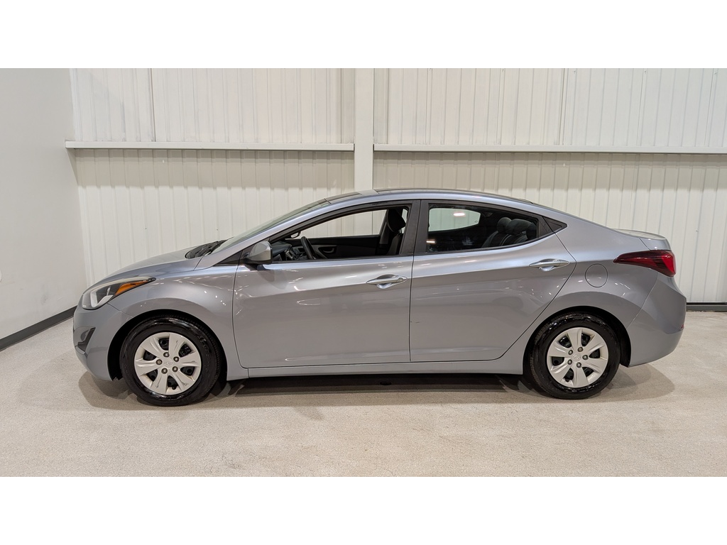 Hyundai Elantra 2016