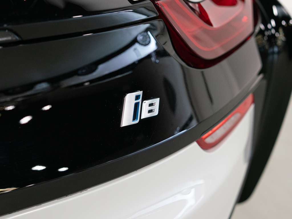 2019 BMW i8 HUD   20 IN, Toronto, Cash