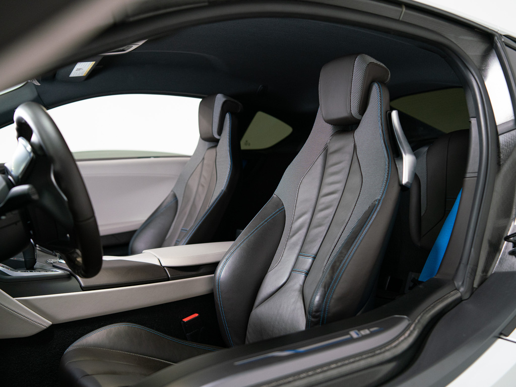 2019 BMW i8 HUD   20 IN, Toronto, Cash