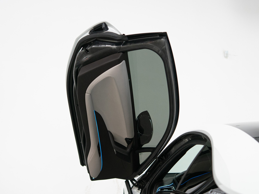 2019 BMW i8 HUD   20 IN, Toronto, Cash