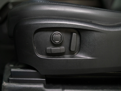 used 2023 Land Rover Defender car, priced at $69,900