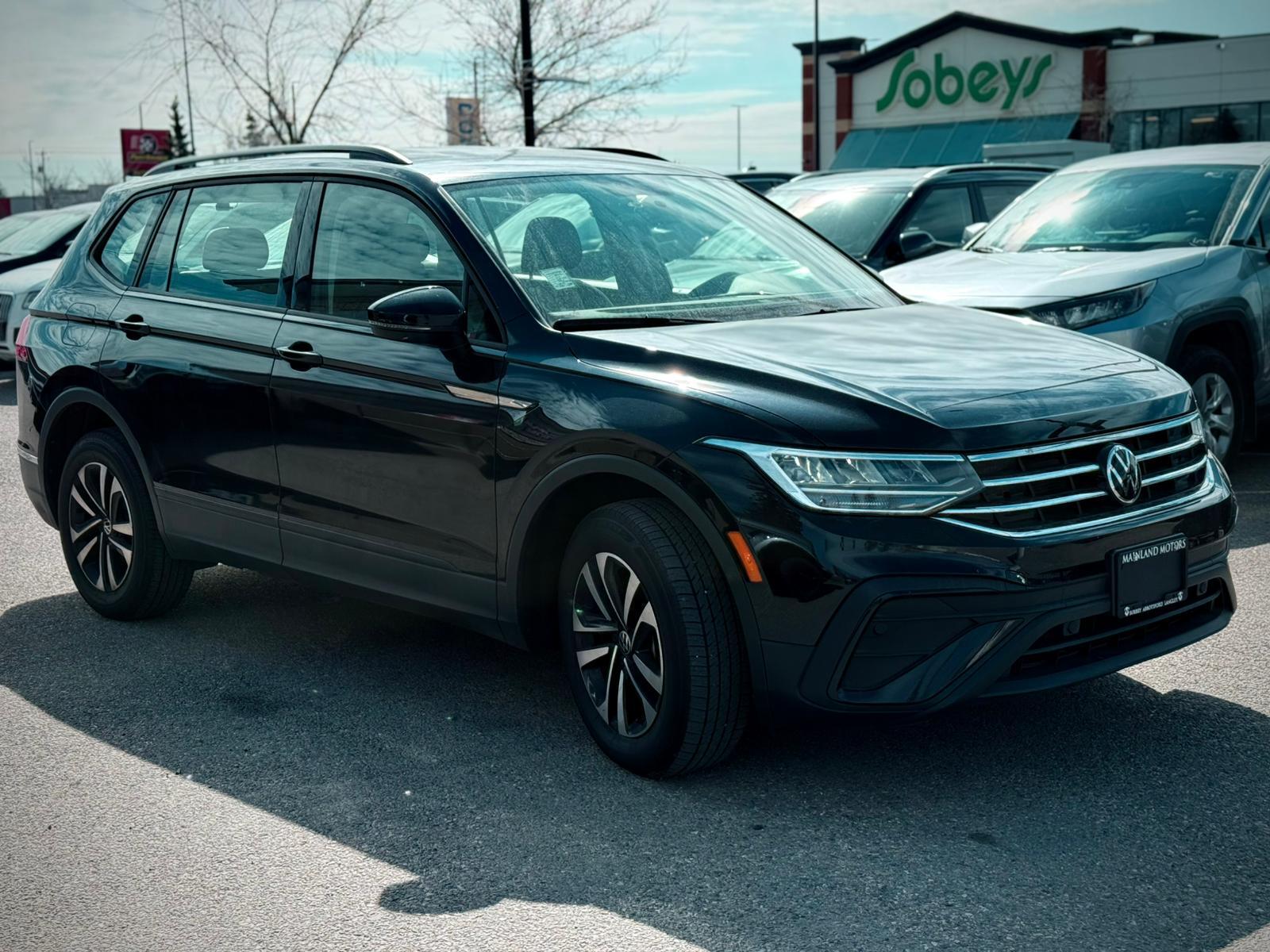 2022 Volkswagen Tiguan — view 2