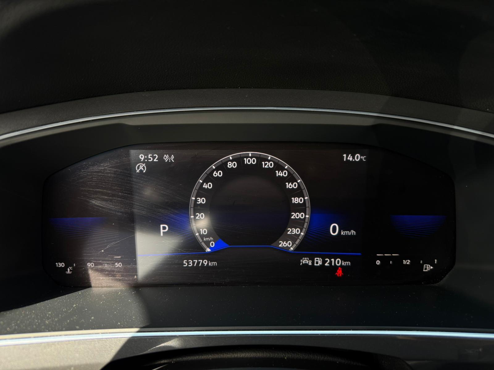 2022 Volkswagen Tiguan — view 13