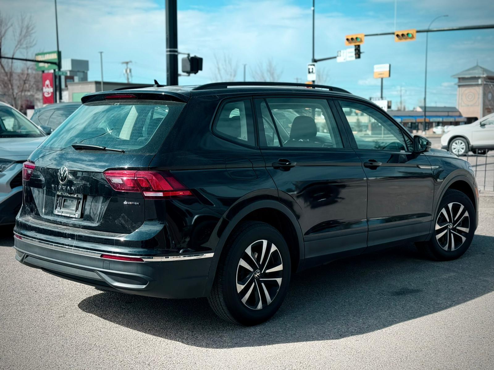 2022 Volkswagen Tiguan — view 3
