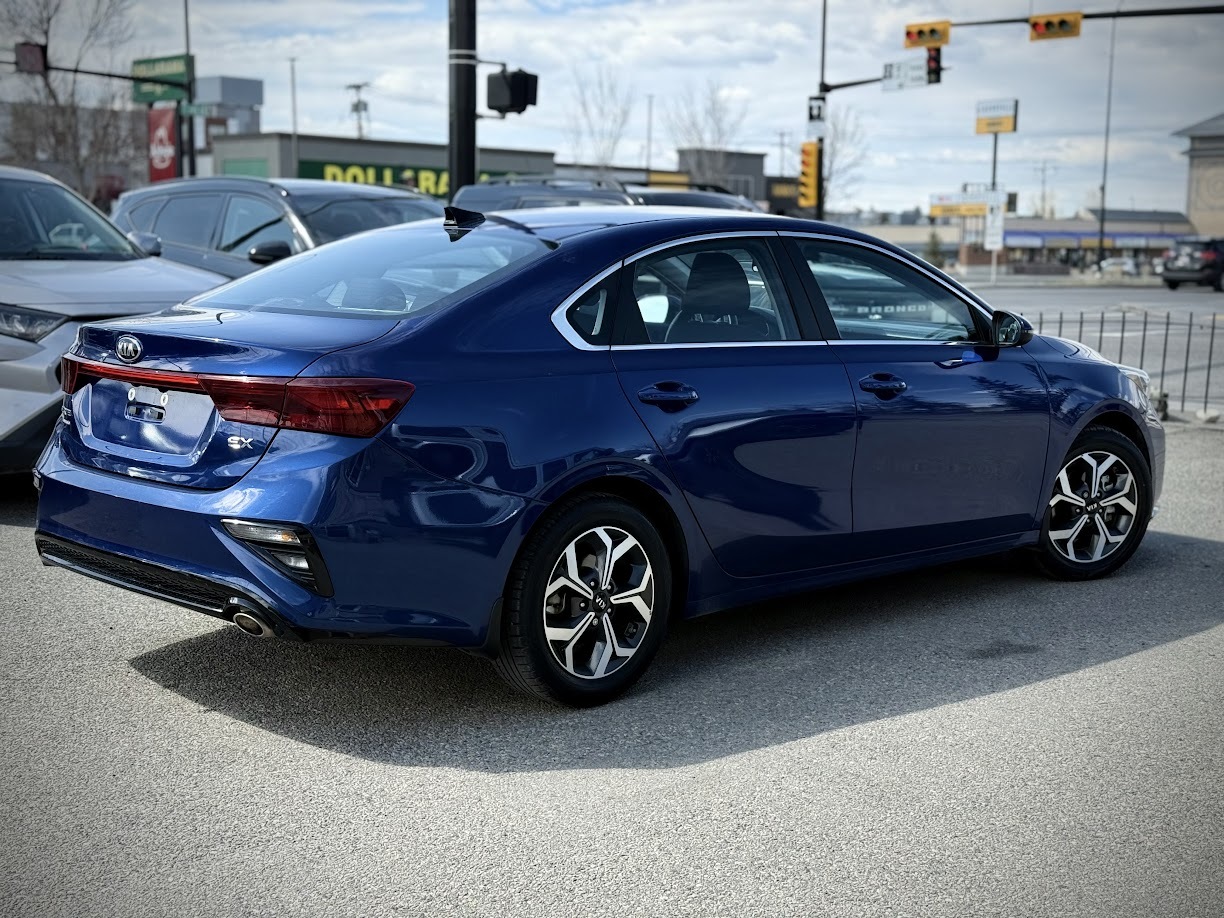 2021 Kia Forte — view 3