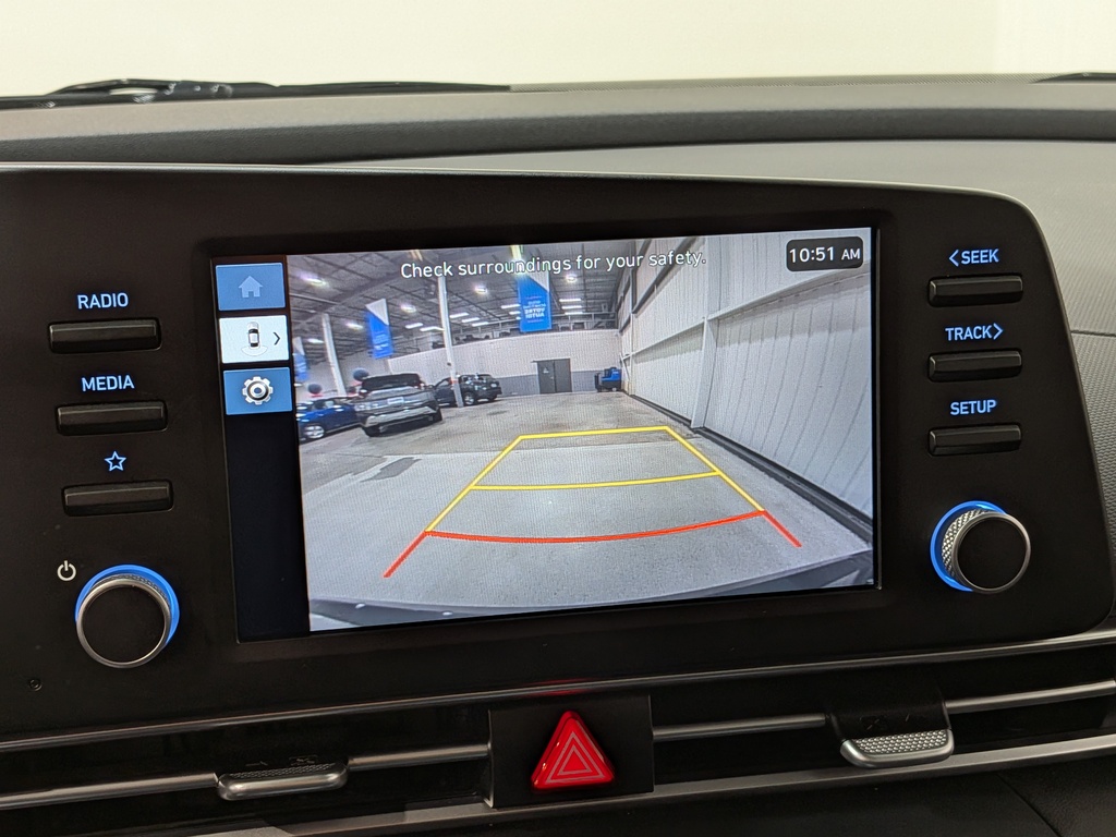 Hyundai Elantra 2025