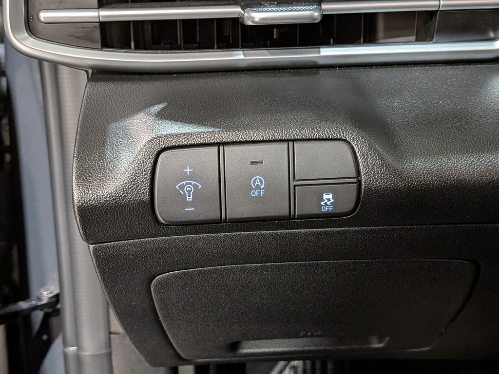 Hyundai Elantra 2025