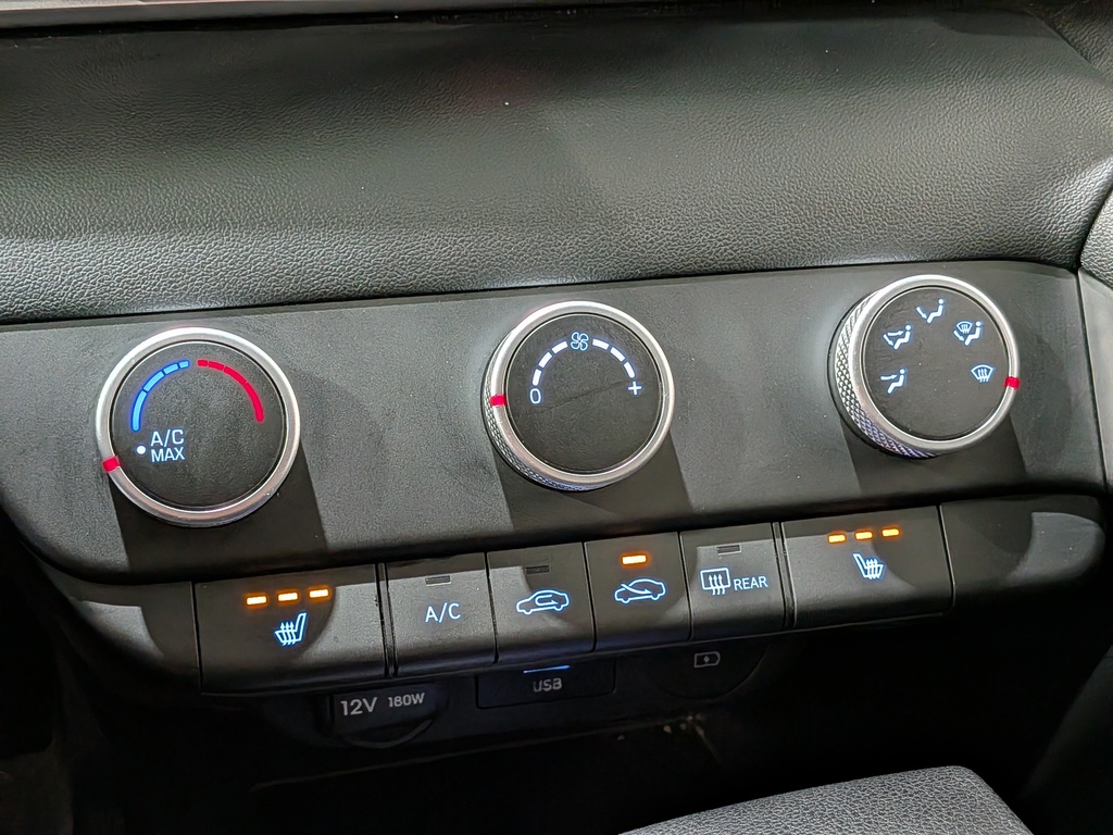 Hyundai Elantra 2025