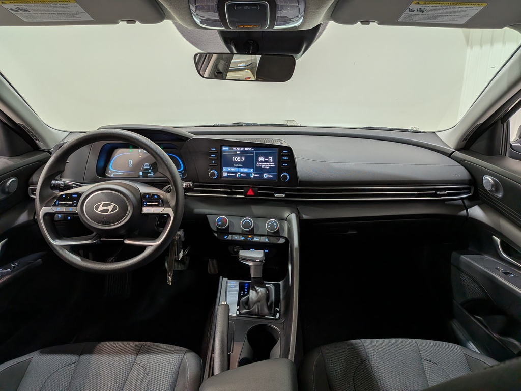 Hyundai Elantra 2025