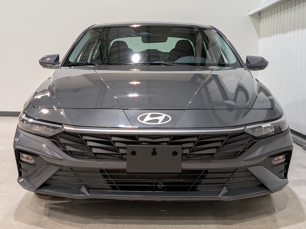 Hyundai Elantra 2025