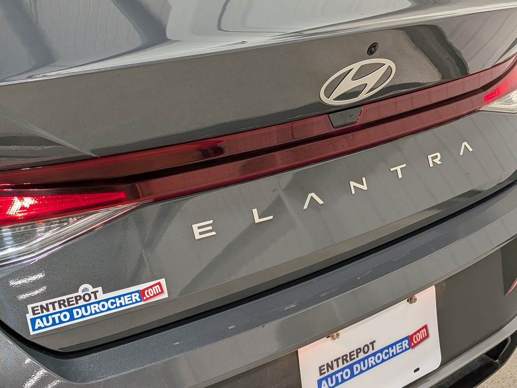 Hyundai Elantra 2025